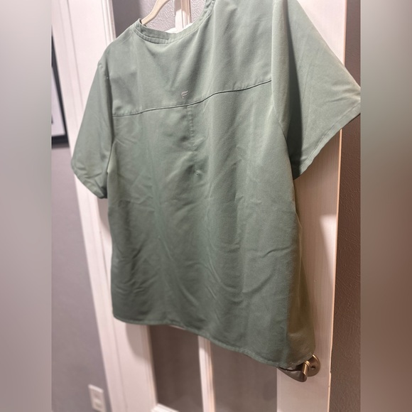 Fabletics Scrub Top - Picture 6 of 7